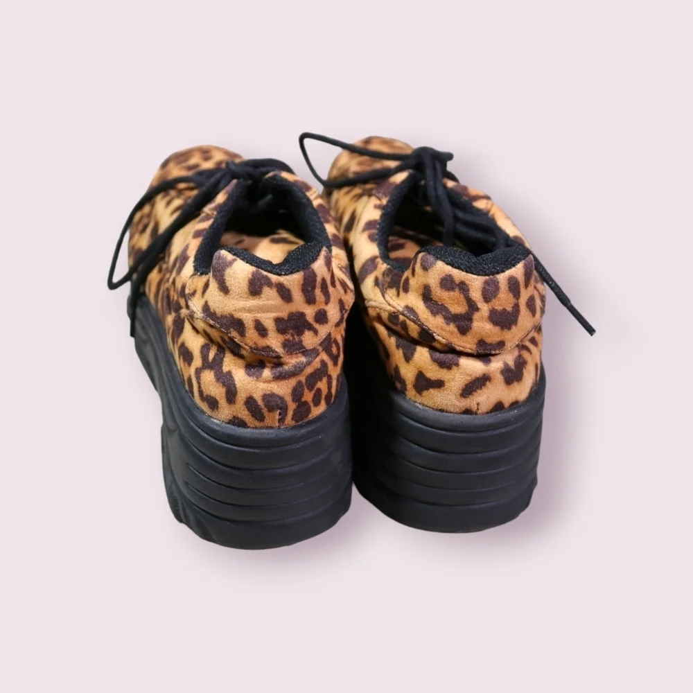 Vintage Forever 21 Size 6.5 Women's Platform Sneakers Cheeta Print Lace-Up Brown